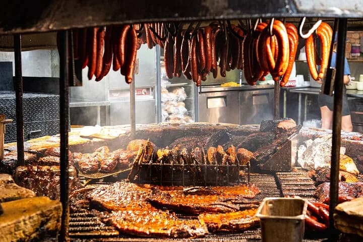 Hill Country BBQ & Wine Shuttle